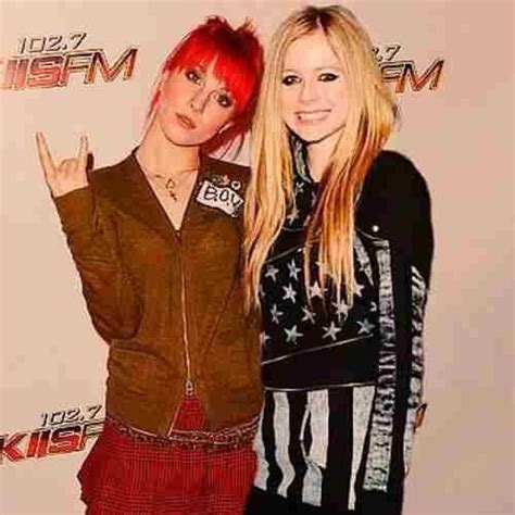 avril lavigne and hayley williams|paramore warped tour.